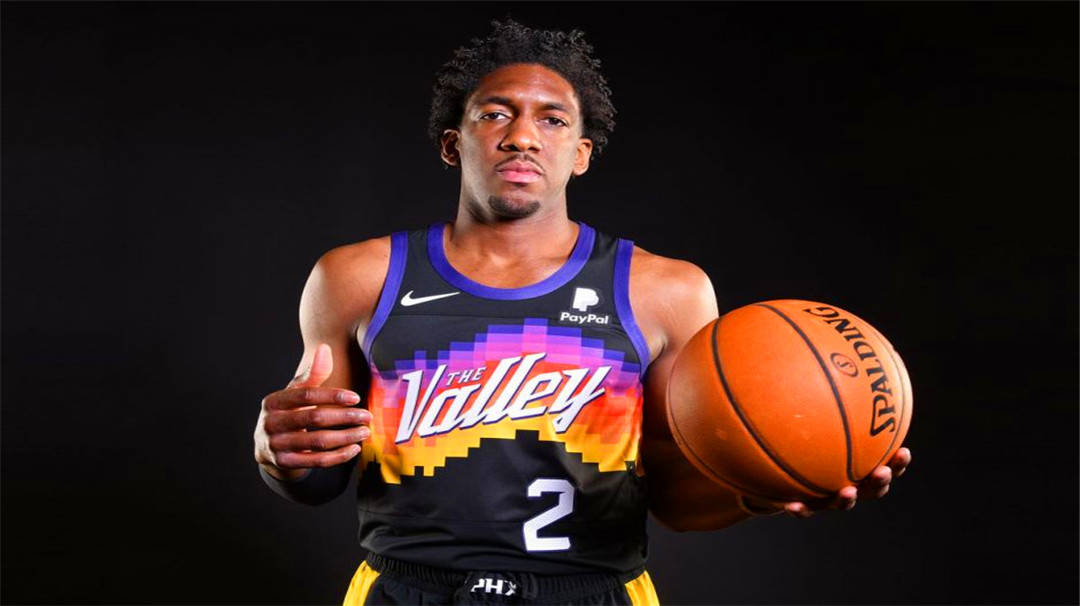 九游中国官方门户包含费耶诺德国际比赛日官宣签约，志在NBA季后赛名次提升，悬念犹存，控场能力受关注的词条